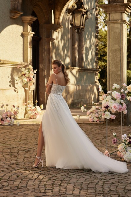 https://www.sposa-lia.com/images/stories/virtuemart/product/3) Selene.jpg